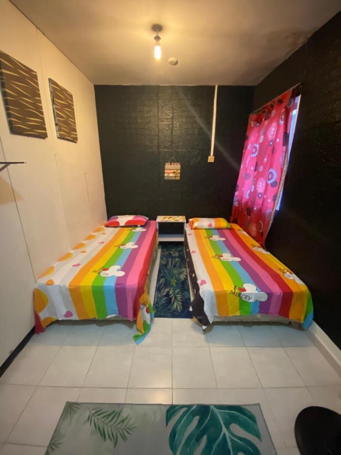 Pesona Backpackers Inn Kota Bharu Dış mekan fotoğraf